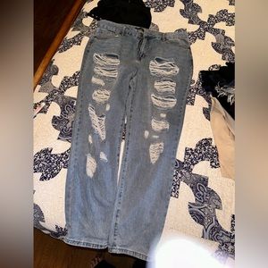 Forever 21 ripped and distressed jeans size 14